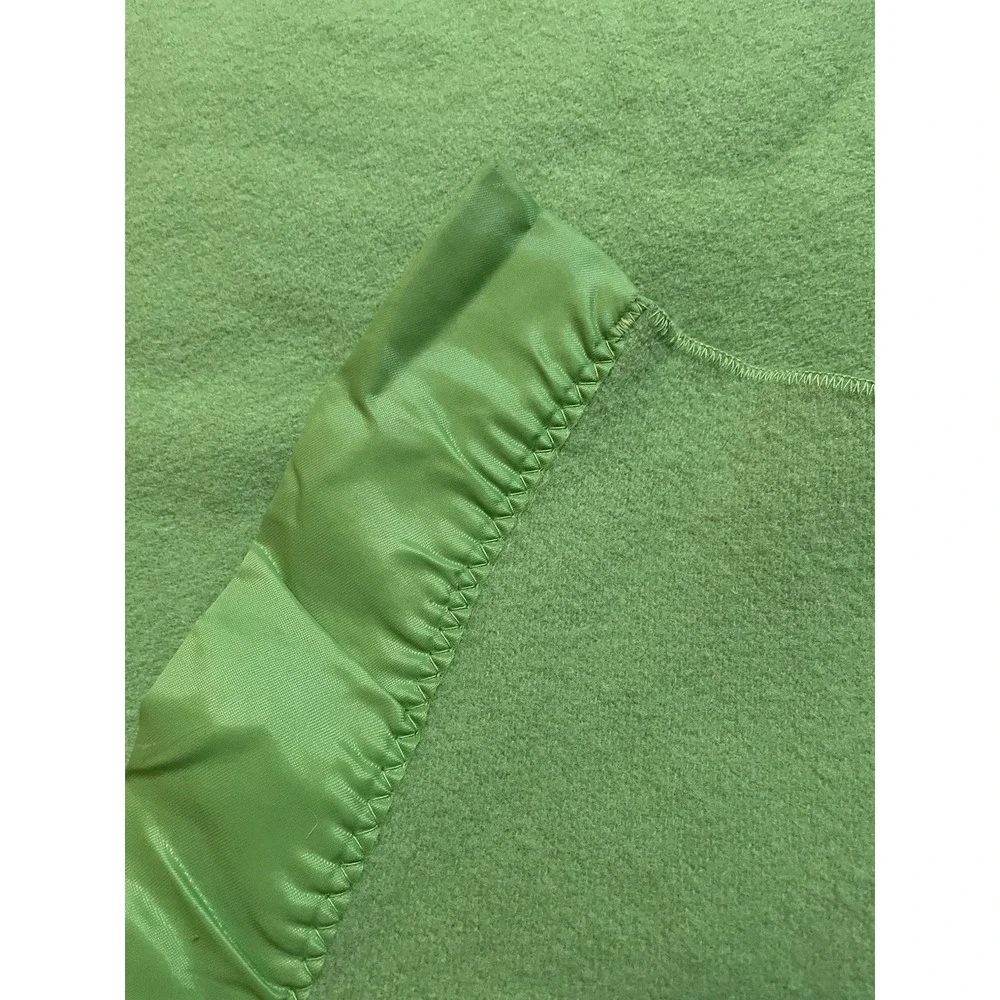 Vtg. Wool Blanket 82